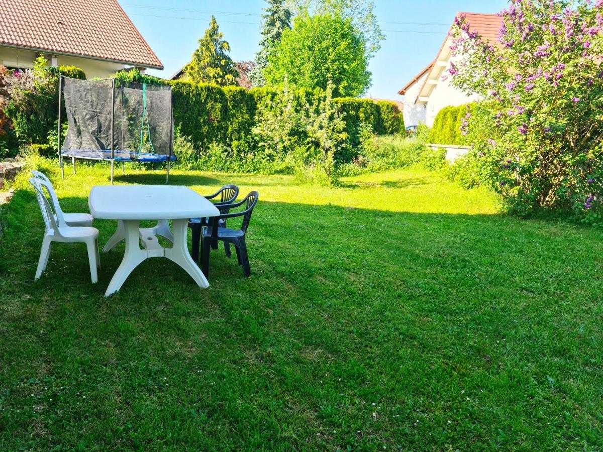 Vaste Studio Chaleureux Chaffois Buitenkant foto